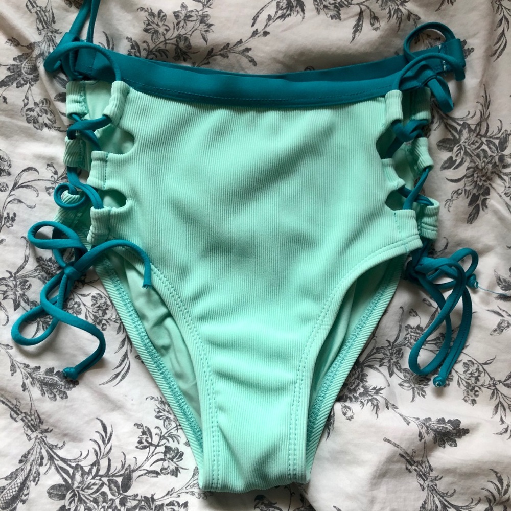 NWOT Splendid High Waisted Cutout Bottoms